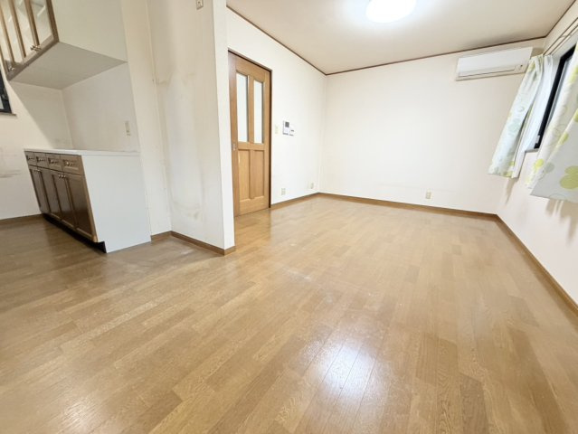 神戸市長田区御屋敷通六丁目中古戸建の洋室