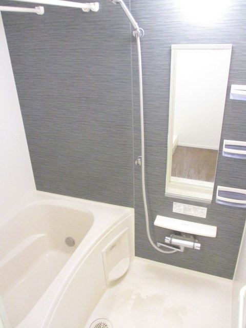 モンテベルデの浴室|★追い焚き・乾燥機★