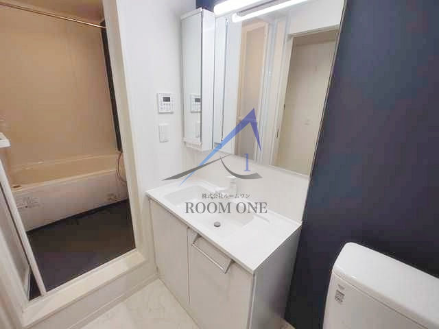 Ａｌｉｖｉｏ桜坂の洗面所|独立洗面台です。