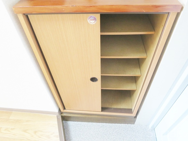 芝ハイツの収納|シューズボックスもございます！