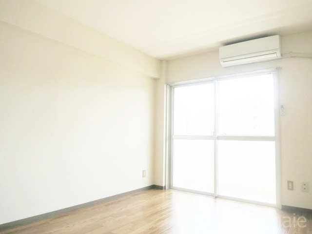 芝ハイツの寝室|日当たり良好の洋室です！！