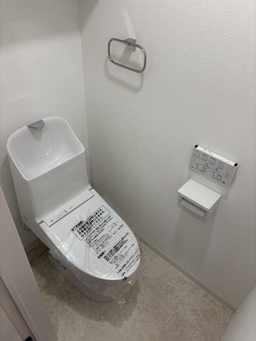 ルミエールⅤのトイレ|温水洗浄便座です！
