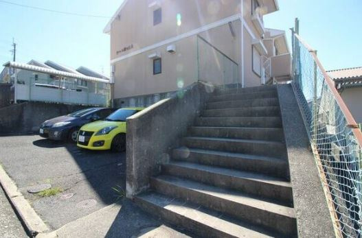 セジュール泉ヶ丘A棟のエントランス