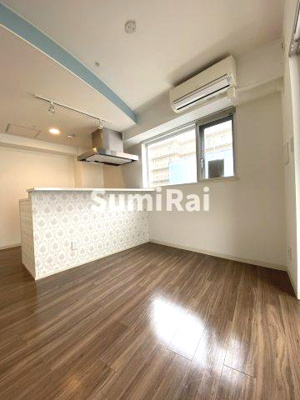 【居間・リビング】 |  ポコアポコ三宮ハイタワー