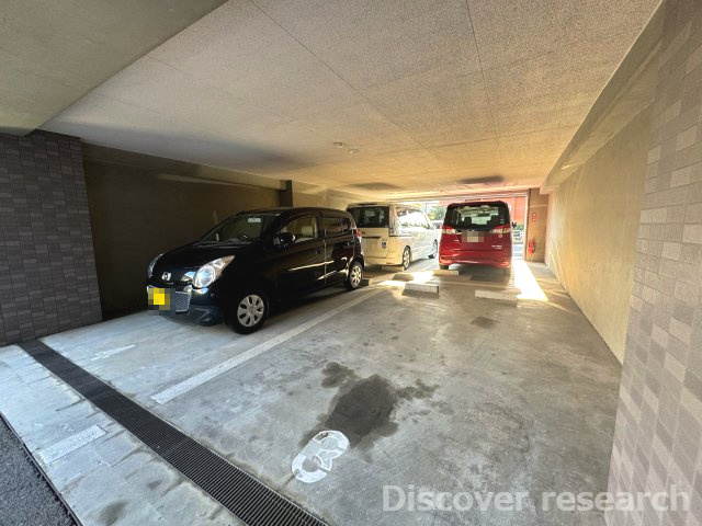 コーラル京王堀之内の駐車場|【駐車場】
雨が降っても問題なさそうです。