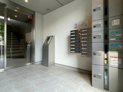 【ロビー】 | RAVINE千里中央