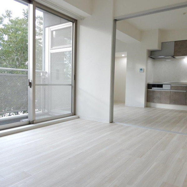 パークメゾンの居間・リビング