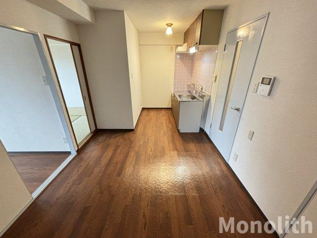 グランドール岸和田の居間・リビング