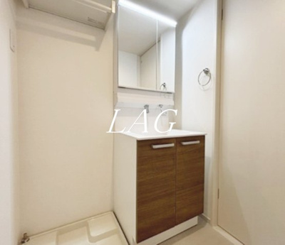 【洗面所】 | リブリ・曳舟 | 洗面台です。