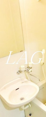 【洗面所】 | 大和商住ビル | 洗面台です。