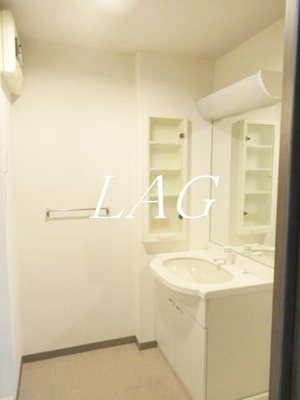 【洗面所】 | ベルメゾン向島 | 洗面台です。