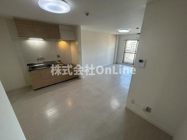 シャンボール今里Ⅱ番館の洋室