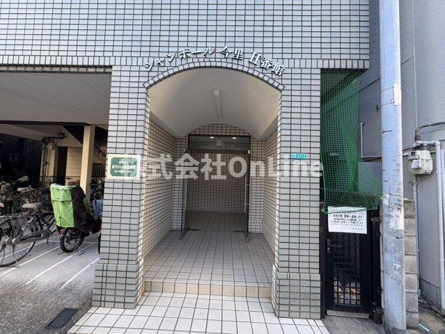 シャンボール今里Ⅱ番館のエントランス