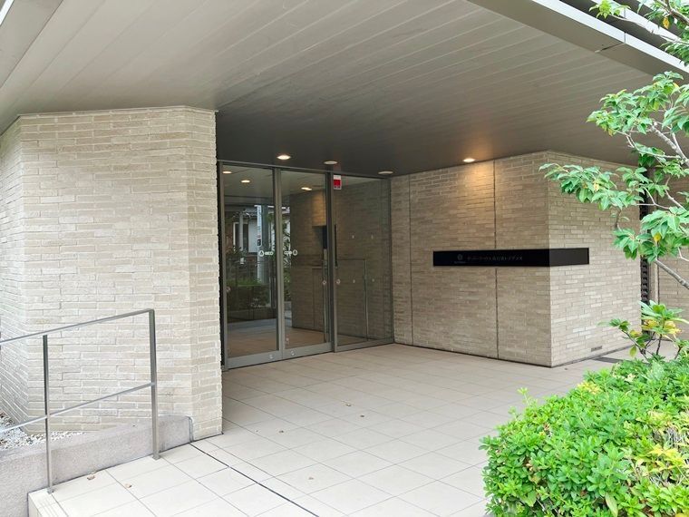 ザ・パークハウス南行徳レジデンスのロビー