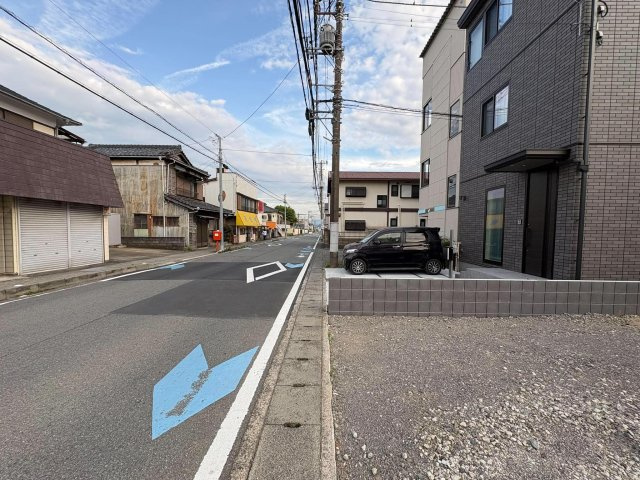 N-STAGE　三島市清住町　全１区画の前面道路含む現地写真