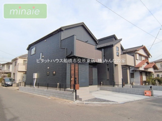 【前面道路含む現地写真】 | リネン庫　パントリー 水廻り集中型　三山5　1号棟 | 現地（2025.11.07撮影）