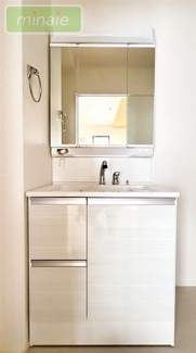 【独立洗面台】 | リネン庫　パントリー 水廻り集中型　三山5　1号棟 | 施工例