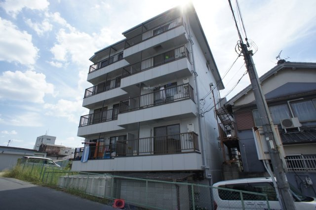 ダイワ第三マンションの外観