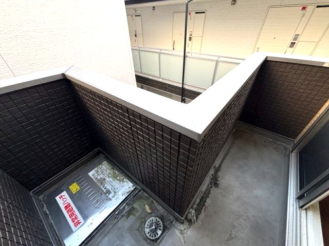 ブルーノ篠原中のバルコニー