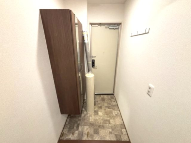 ブルーノ篠原中の玄関