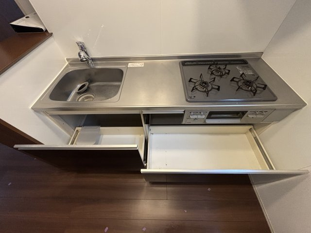 ブルーノ篠原中のキッチン