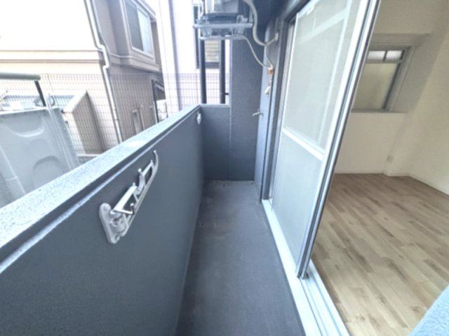 メインステージ弓木町のバルコニー