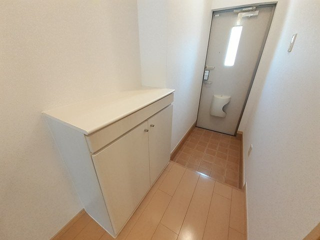 レーベン　スクエア　Ⅱ号館の玄関|毎日通る玄関はこちらです