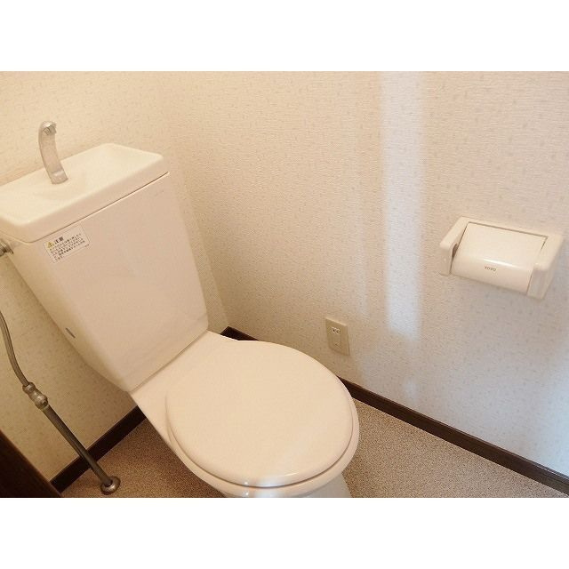 アンプルール フェール KⅢのトイレ