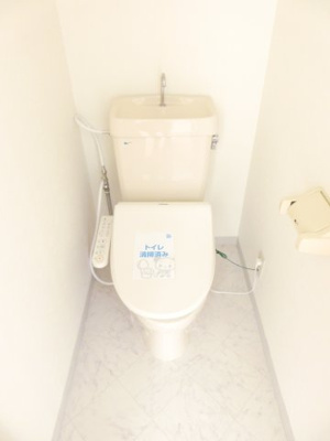 【トイレ】 | センチュリー北本 | ※同タイプの別の部屋の写真です。