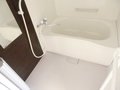 【浴室】 | センチュリー北本 | ※同タイプの別の部屋の写真です。