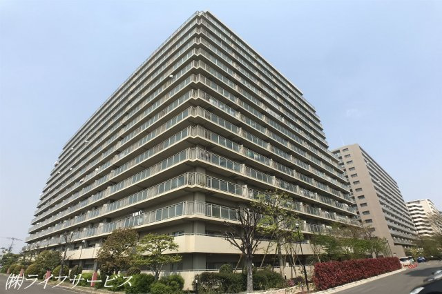 【外観】 | ファミールハイツ北大阪５号棟 | 大阪メトロ御堂筋線「東三国」駅徒歩１１分・阪急宝塚線「三国」駅徒歩１１分