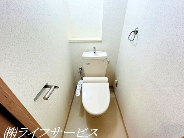 【トイレ】 | ファミールハイツ北大阪５号棟 | 温水洗浄便座付トイレ