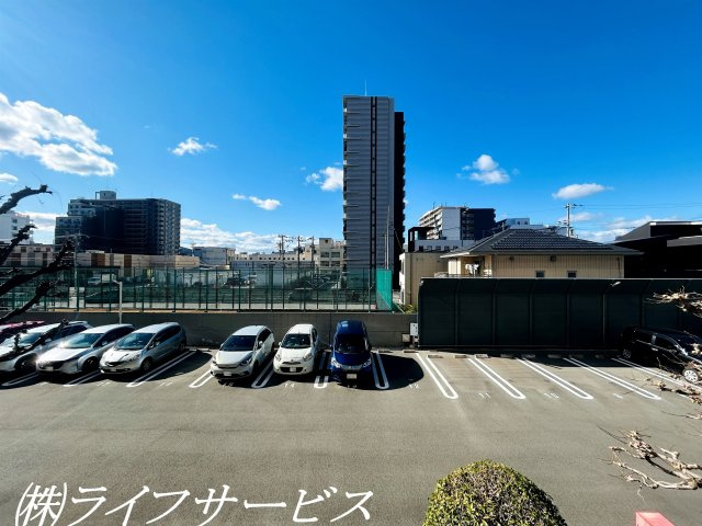 【展望】 | ファミールハイツ北大阪５号棟 | バルコニーからの眺望／目の前駐車場につき良好です！