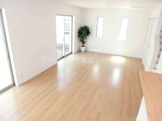 【内観：施工例】 | 蓮田市緑町　新築分譲住宅