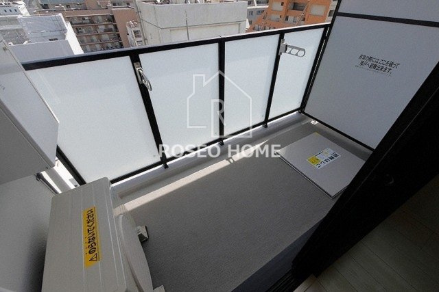 ローズコーポ堺筋本町のバルコニー