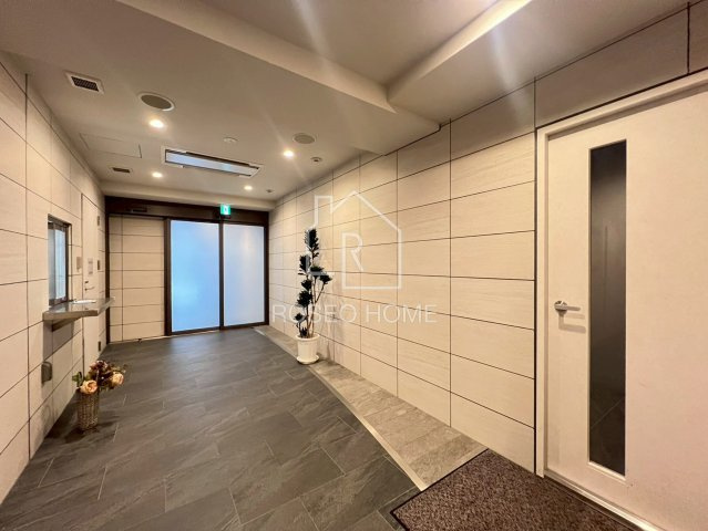 ローズコーポ堺筋本町のロビー