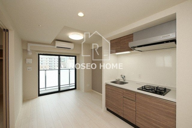 ローズコーポ堺筋本町の居間・リビング