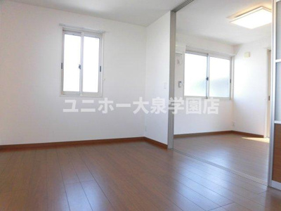 【洋室】 | アーバンコート