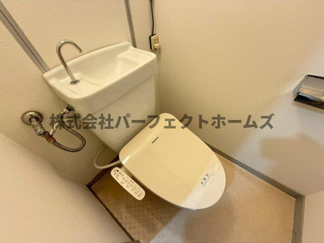 山科ハイツのトイレ|コンパクトで使いやすいトイレです