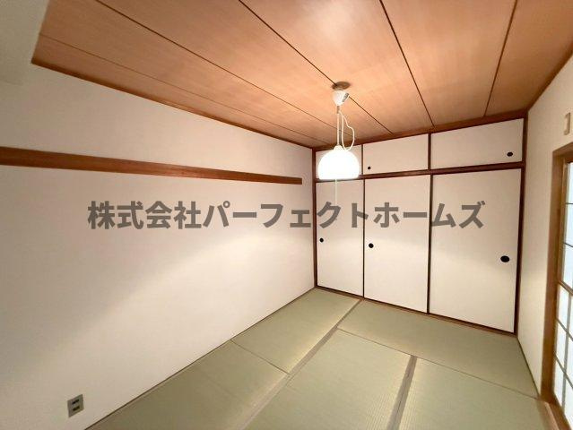 山科ハイツの和室|日本らしい落ち着いた雰囲気の和室です