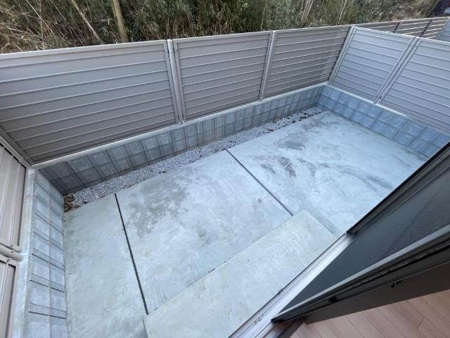 日高市四本木１丁目アパート新築工事のバルコニー|専用庭（イメージ）