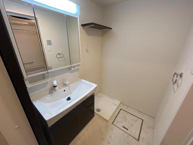 日高市四本木１丁目アパート新築工事の洗面所|洗髪洗面化粧台（イメージ）