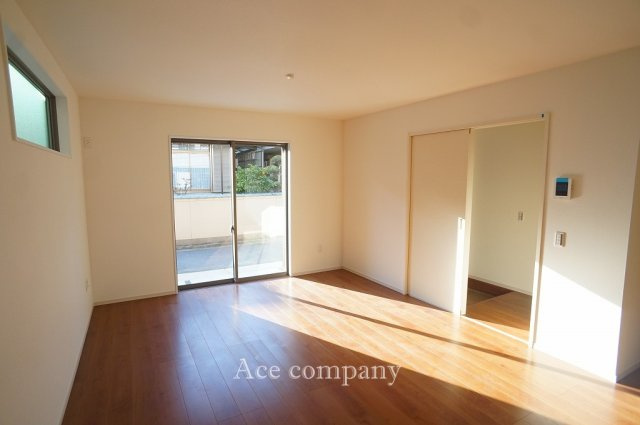 【前面道路含む現地写真】 | 八尾市刑部4丁目 | 【前面道路：幅員約4ｍ】小・中学校、徒歩5分圏内です♪