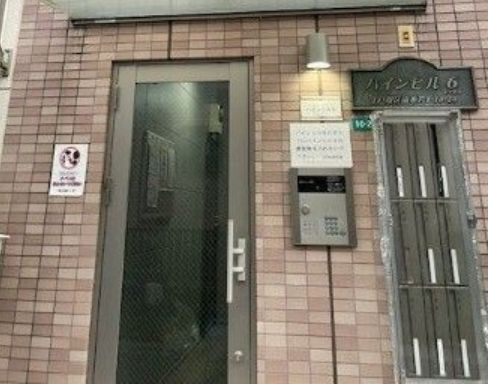 パインヒル6のエントランス