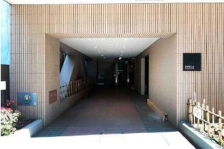 【エントランス】 | 建物の内部です