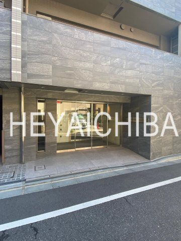 MAXIV西日暮里アレグリアコートのエントランス