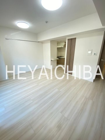 MAXIV西日暮里アレグリアコートの居間・リビング