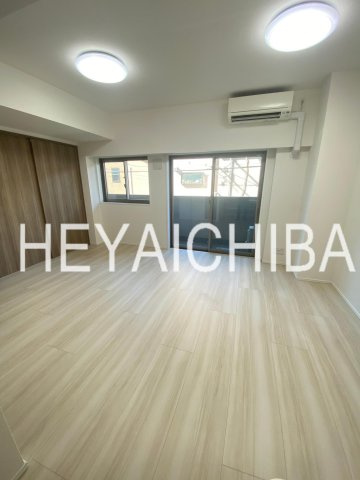 MAXIV西日暮里アレグリアコートの居間・リビング