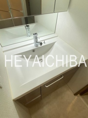 MAXIV西日暮里アレグリアコートの洗面所