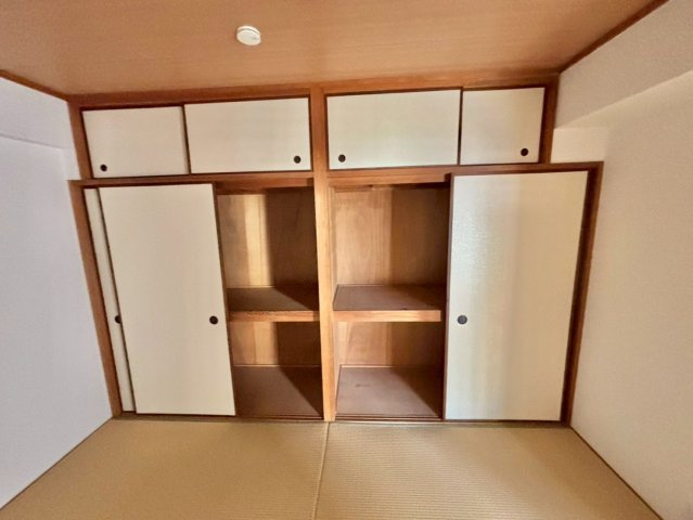 高楽ハイツの和室